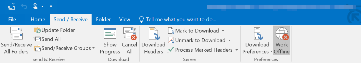 The menu bar in Microsoft Outlook 2016: the “Send / Receive” tab