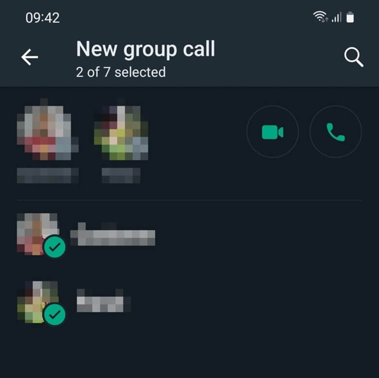WhatsApp: Select contacts to participate in group call