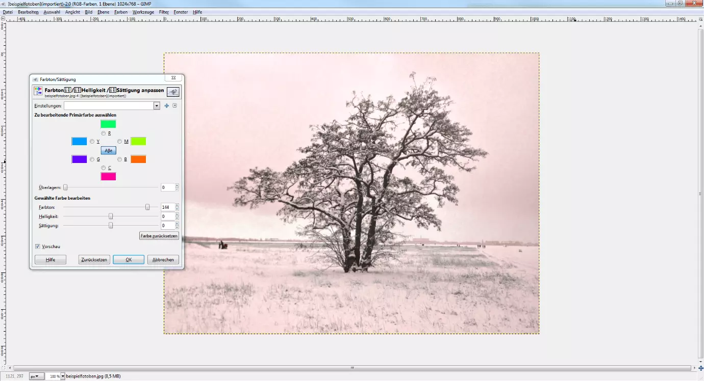 Image: Screenshot of GIMP, adjustment of colors and saturation