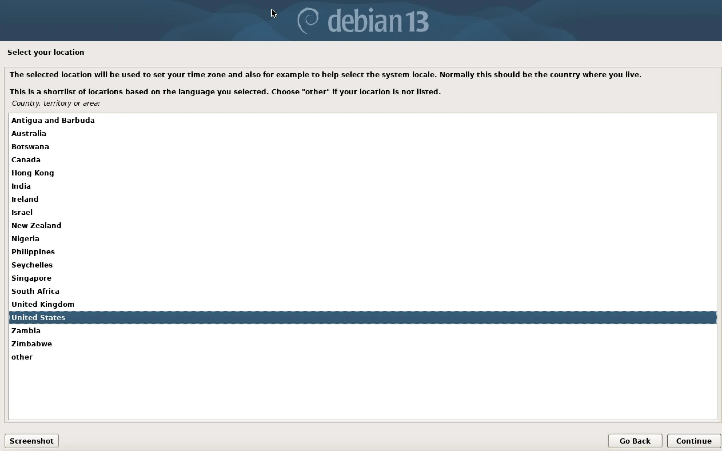 Imagen: Captura de pantalla de la instalaci&oacute;n de Debian 13: elegir ubicaci&oacute;n