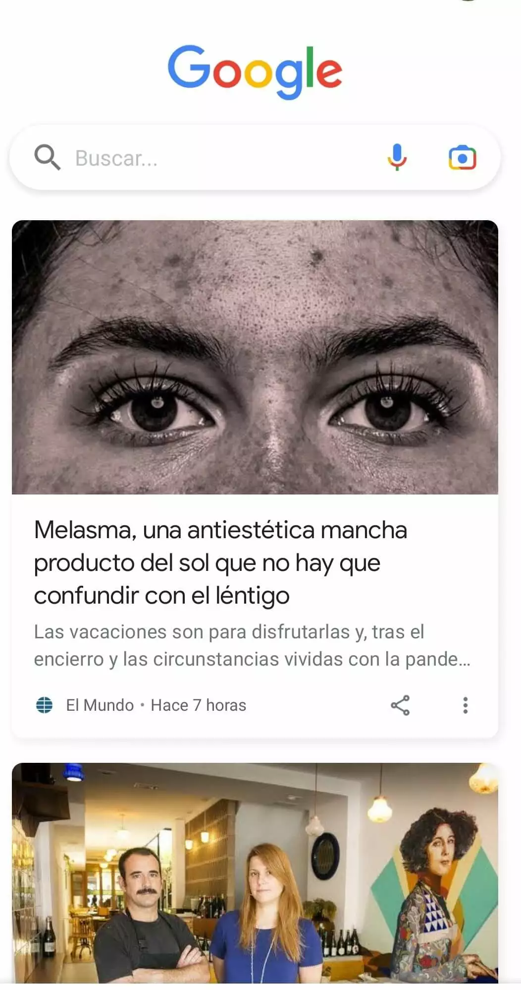 Imagen: Captura de pantalla con la función de búsqueda de Google y dos tarjetas de Google Discover