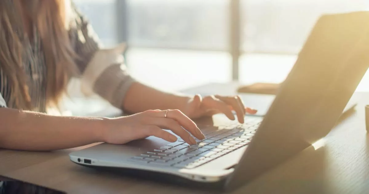 Image: Kā pievienot vai dzēst kolonnas PostgreSQL, izmantojot ALTER TABLE