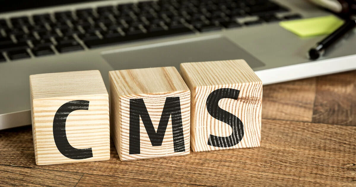 Imagem: CMS sem cabeça vs. CMS tradicional
