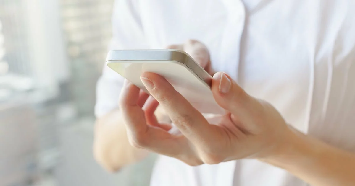 Imagem: Chamada de vídeo do WhatsApp não funciona: Causas e soluções